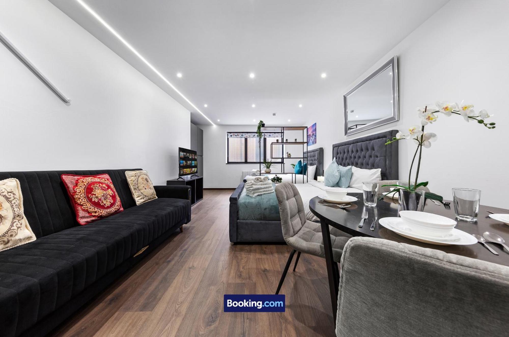 Stylish By Smart Short Lets & Serviced Woodstock With Free Wifi * Londra