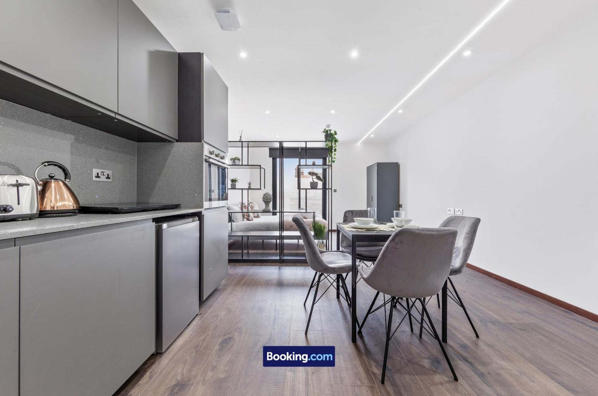 Appartamento Stylish By Smart Short Lets & Serviced Woodstock With Free Wifi Londra