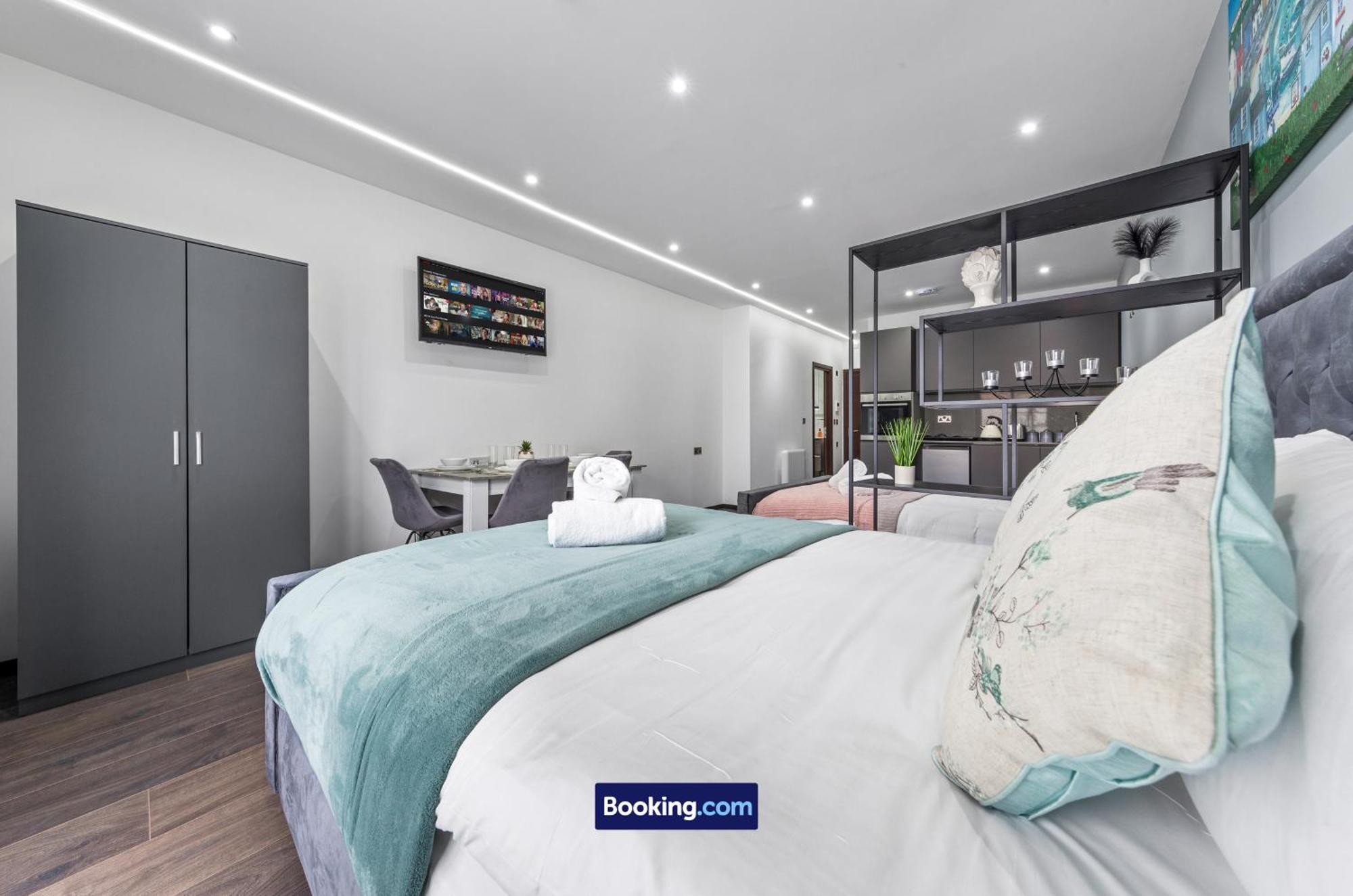 Апартаменты Stylish By Smart Short Lets & Serviced Woodstock With Free Wifi Лондон