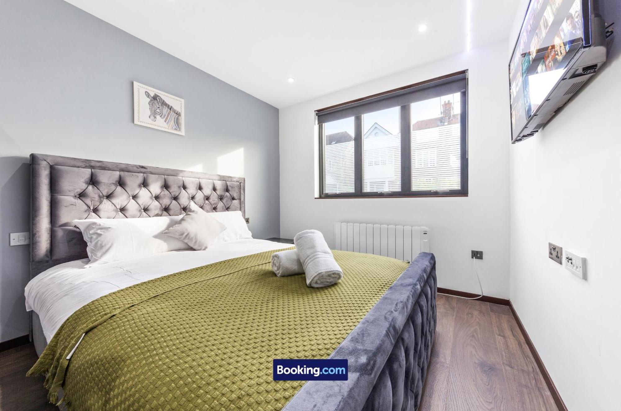 Stylish By Smart Short Lets & Serviced Woodstock With Free Wifi Апартаменты Лондон