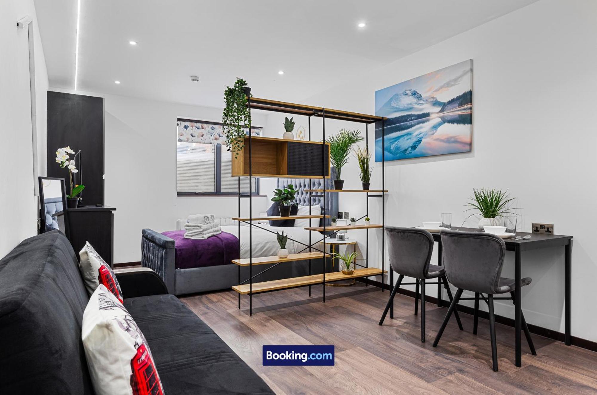 Stylish By Smart Short Lets & Serviced Woodstock With Free Wifi Лондон